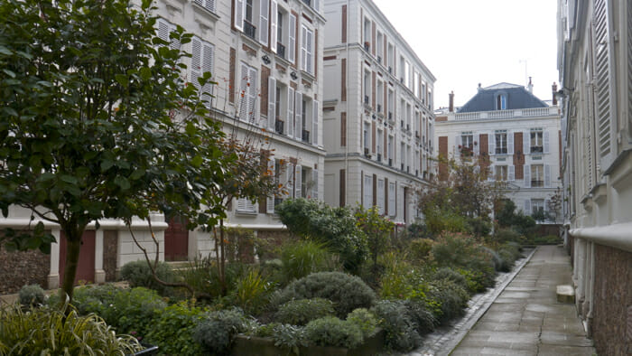 The Greeter in Paris